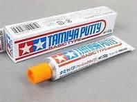 Tamiya Basic Gray Putty 87053 – 32g – For Plastic Models & ABS – 2-Pack
